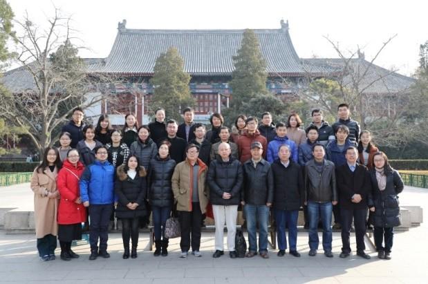 图一，与会代表合影